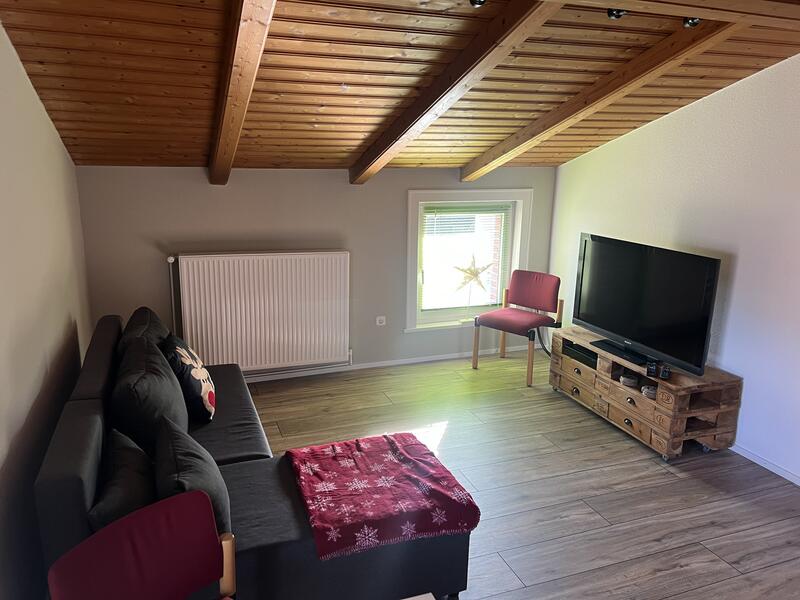 Wohnzimmer – Wohnung 1. OG links